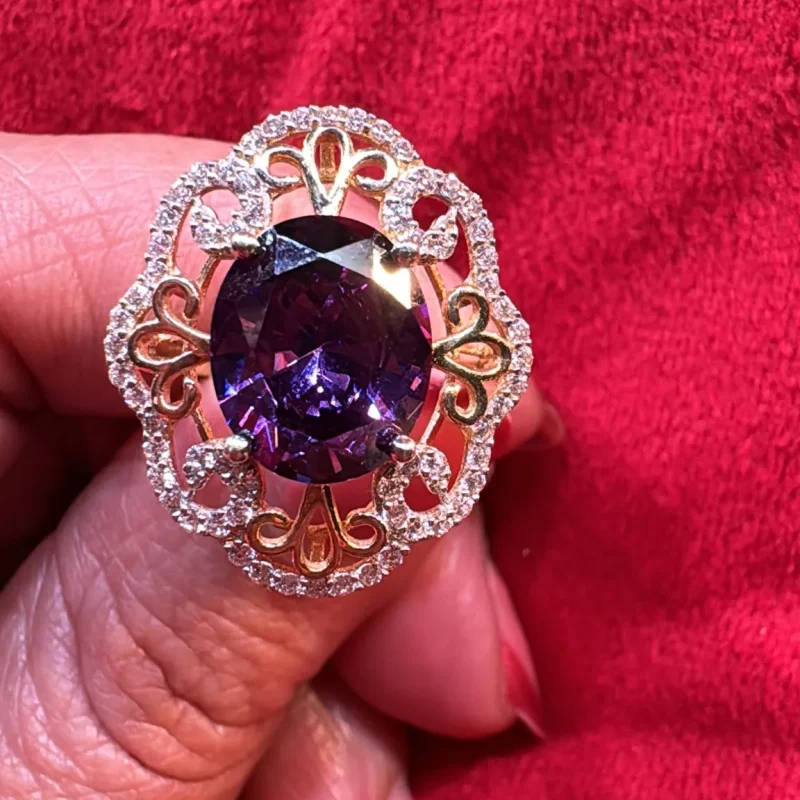 Anillo Diseño Circonia Morada 14K