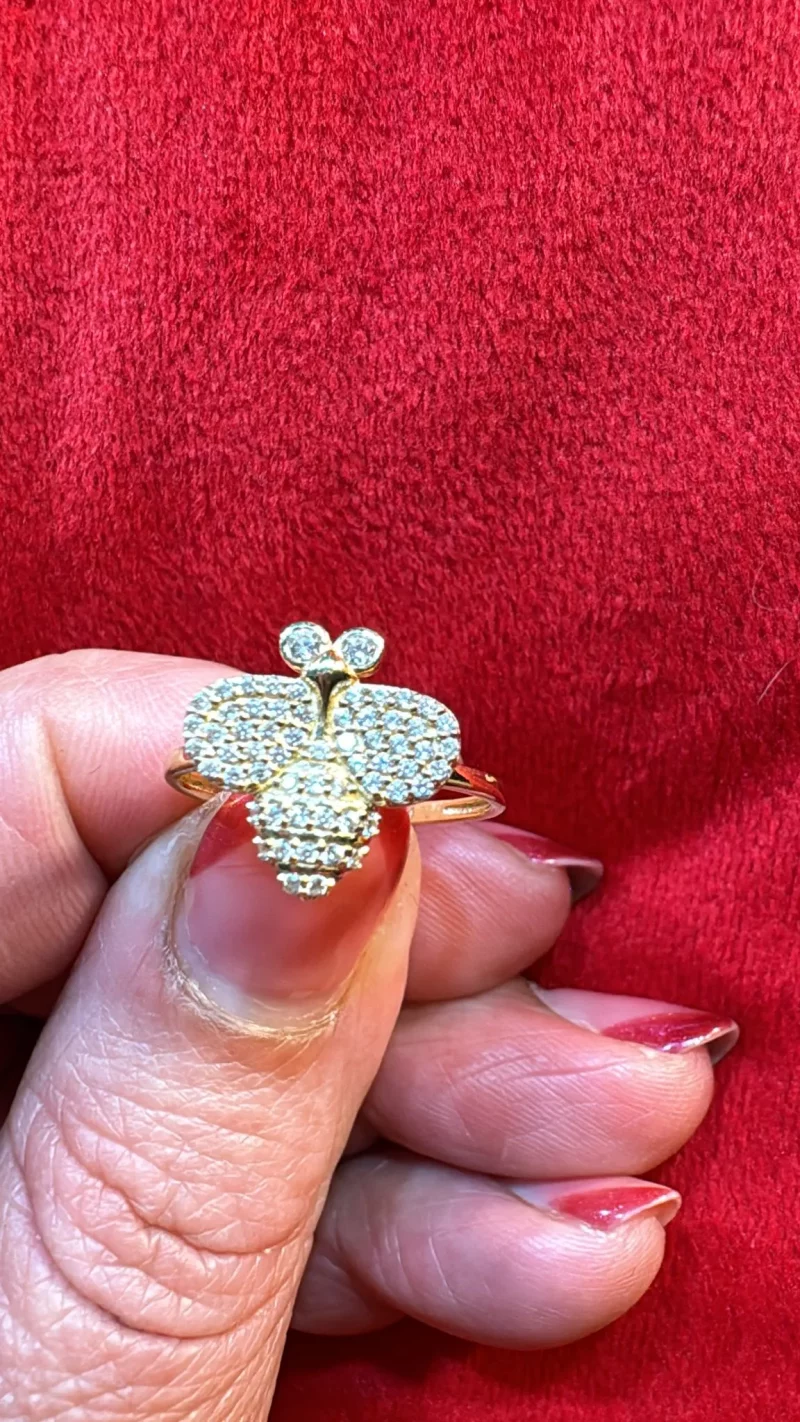 Anillo Diseño Abejita 14K