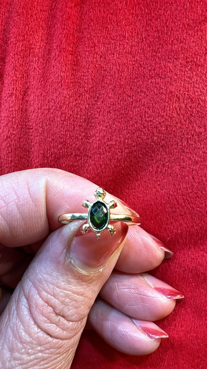 Anillo Diseño Circonia Verde 14K