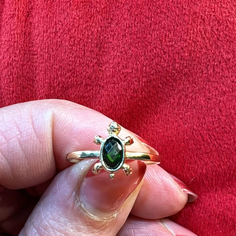 Anillo Diseño Circonia Verde 14K