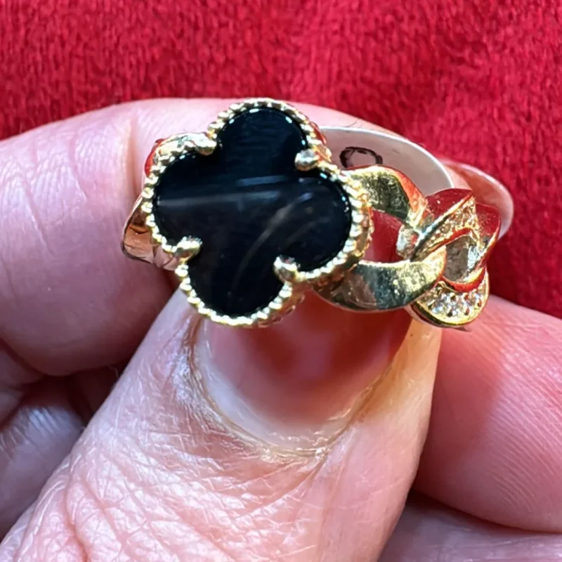 Anillo Diseño Clover Estilo Cadena 14K